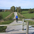 Veloweg mit Absperrungen