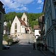 Ferrette - Hauptgasse und Kirche