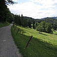 Strasse ins Doubs-Tal
