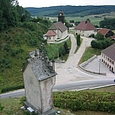 der Calvaire von Sombacour, mit Kirche